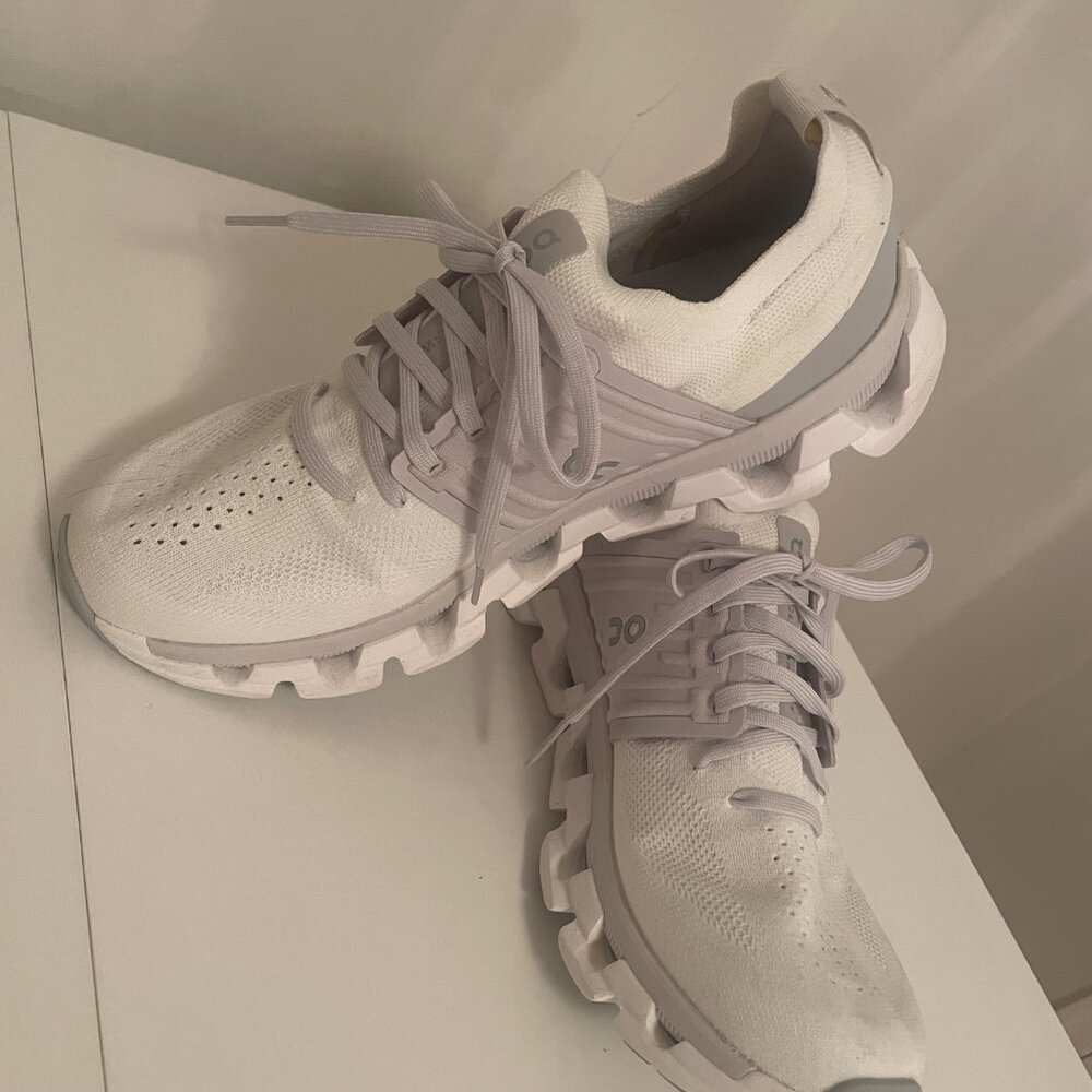 On Cloudswift 3 Women's Running Shoe - Frost - image 1